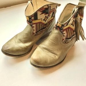 Big Buddha Navajo print ankle booties.